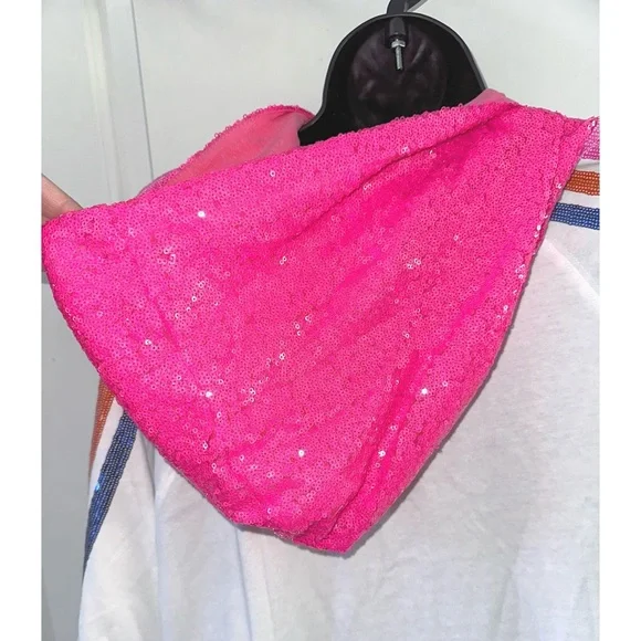 Fantastic Fawn White Sequin Hooded Short Sleeve Top - Picture 9 of 10